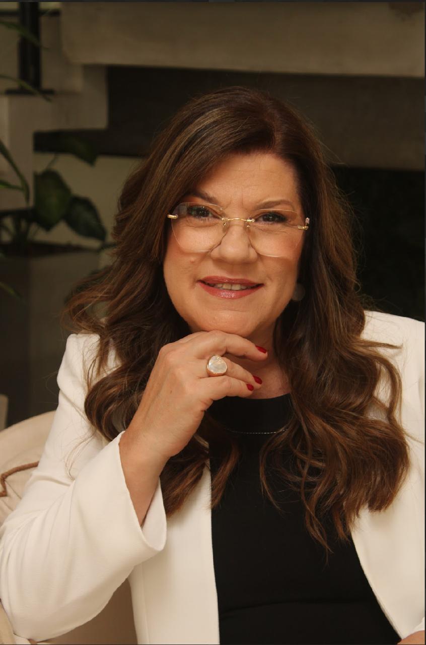 Adriana Straub